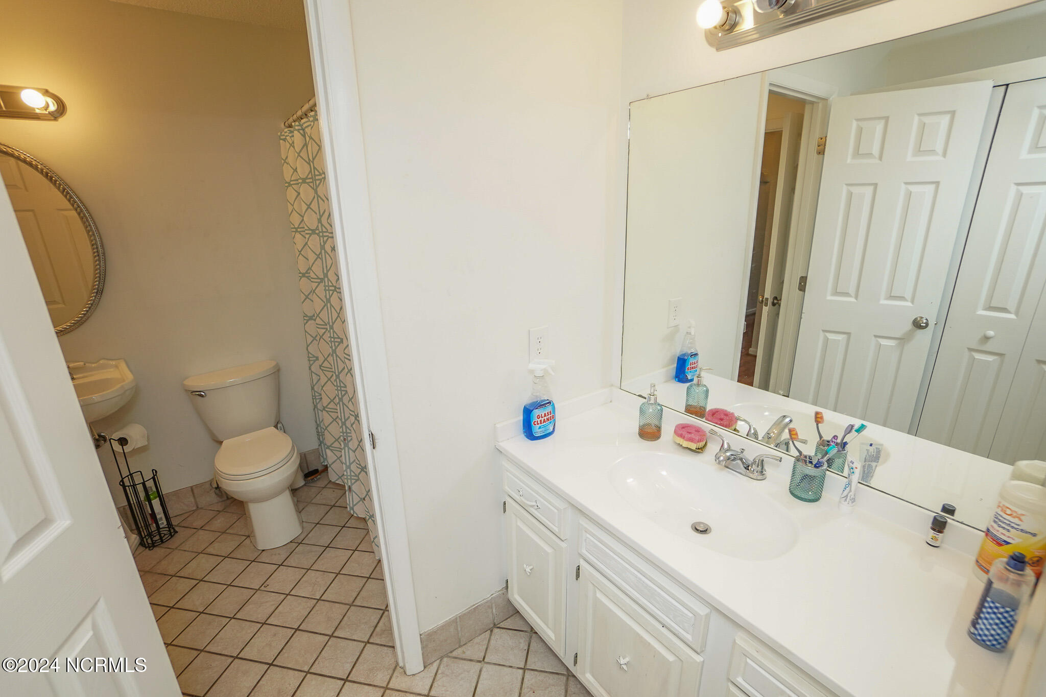 118 E Saltwood Place Property Photo 19