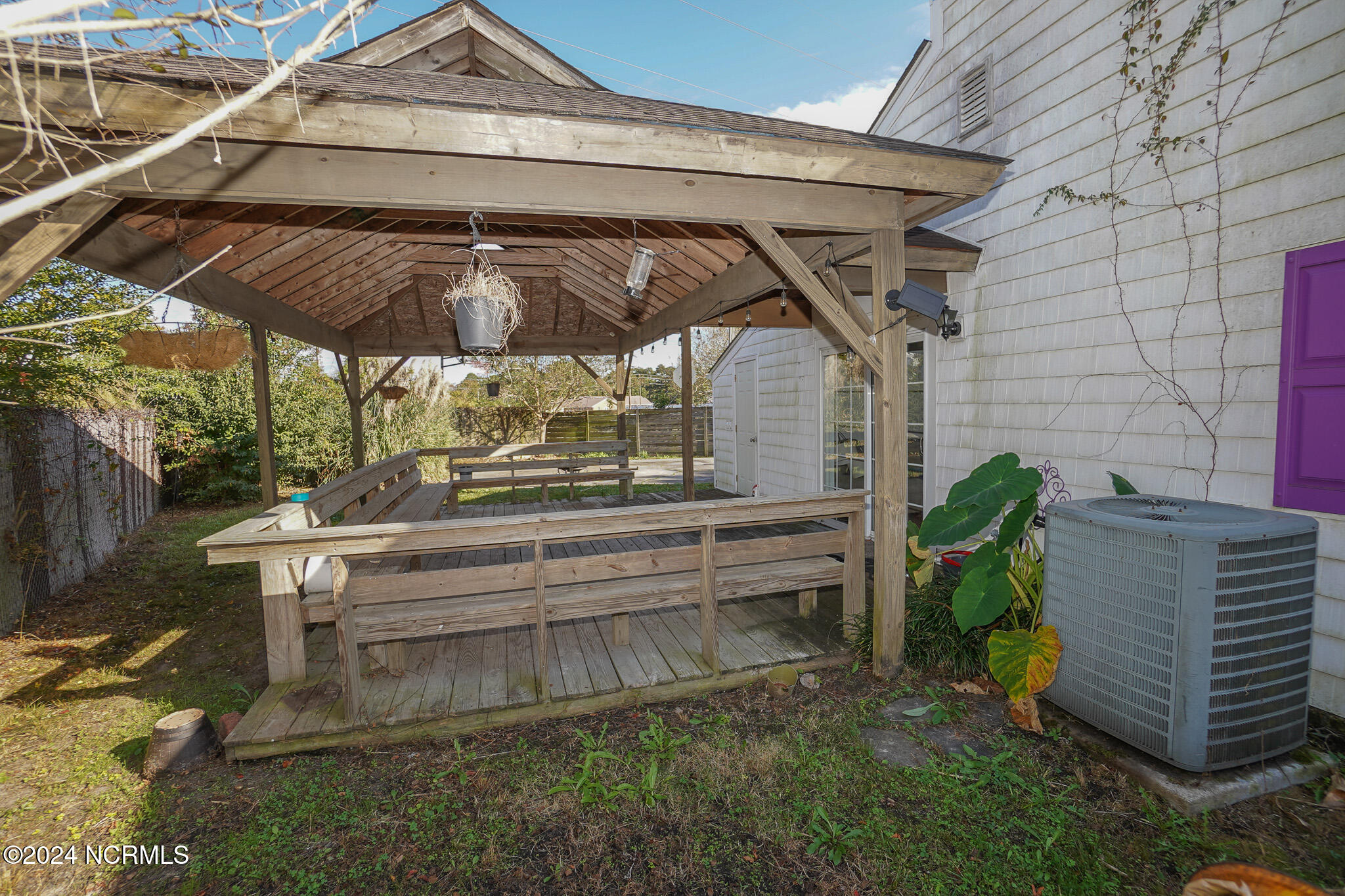 118 E Saltwood Place Property Photo 29
