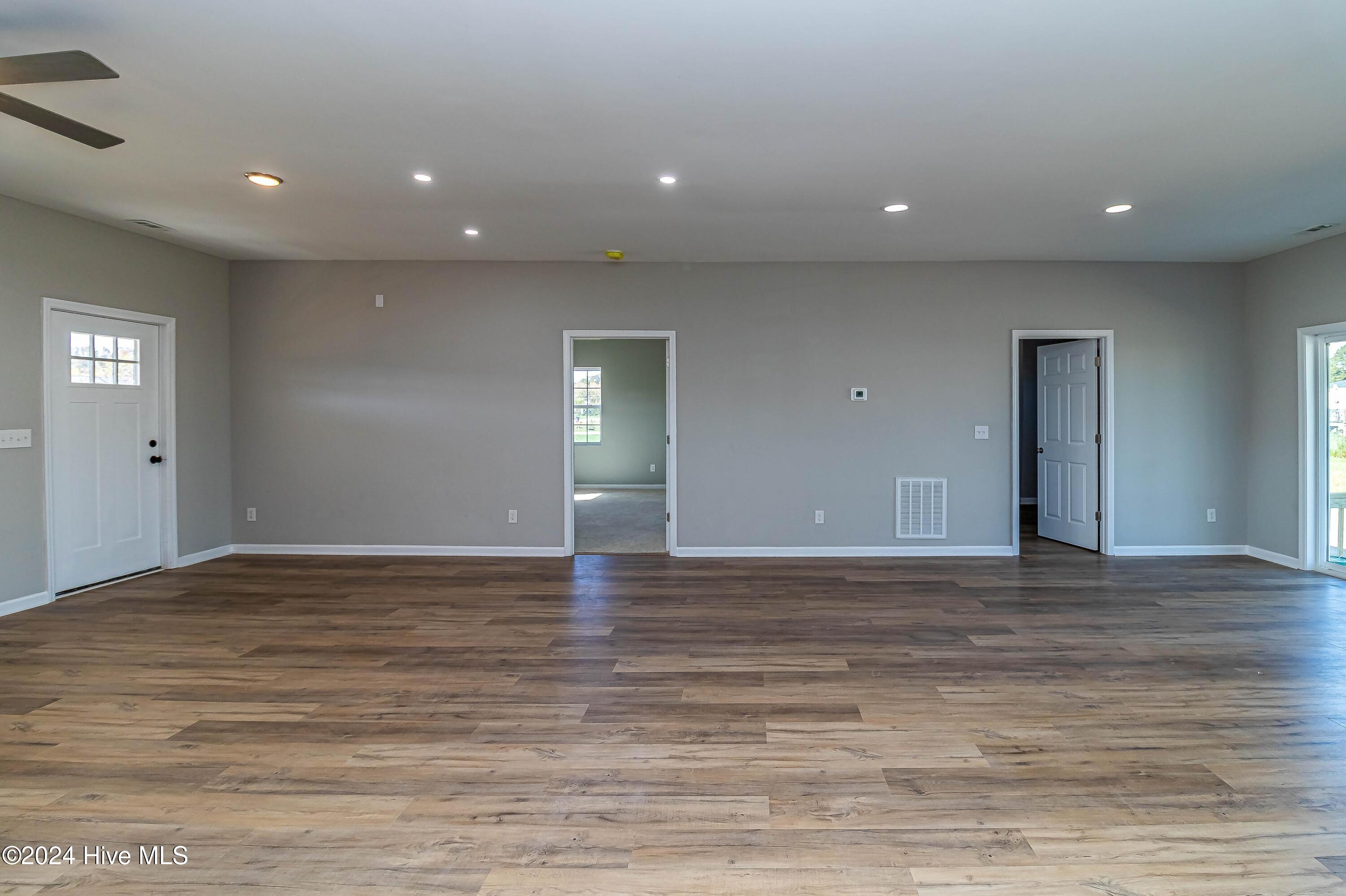 5029 Carole Drive Property Photo 13