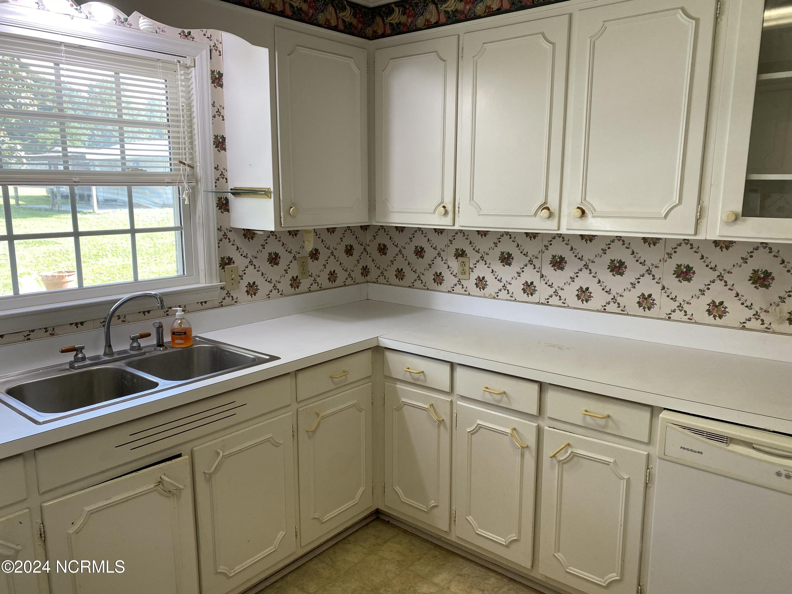 4561 James B White Highway Property Photo 14