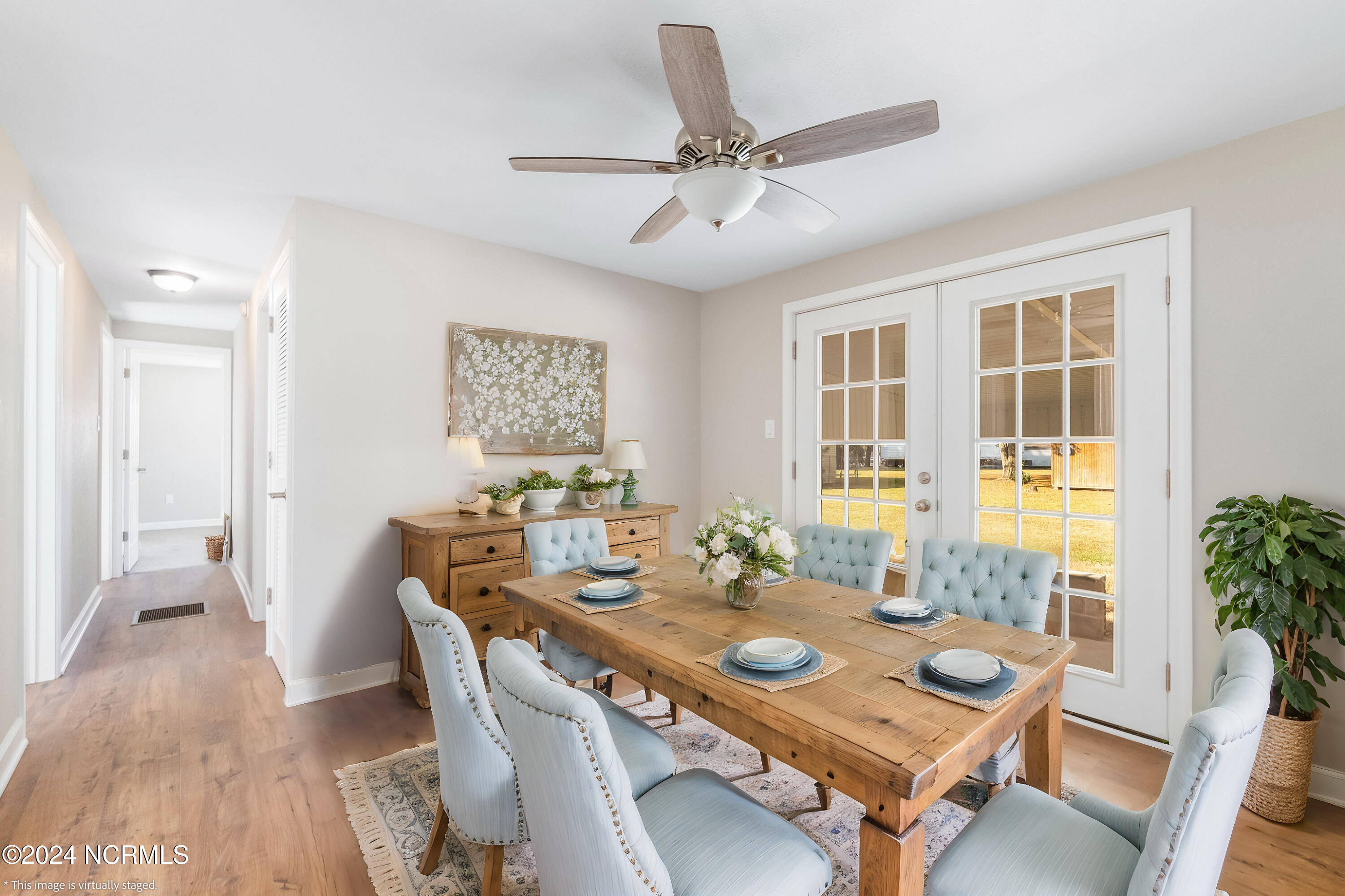 1073 Florida Road Property Photo 4