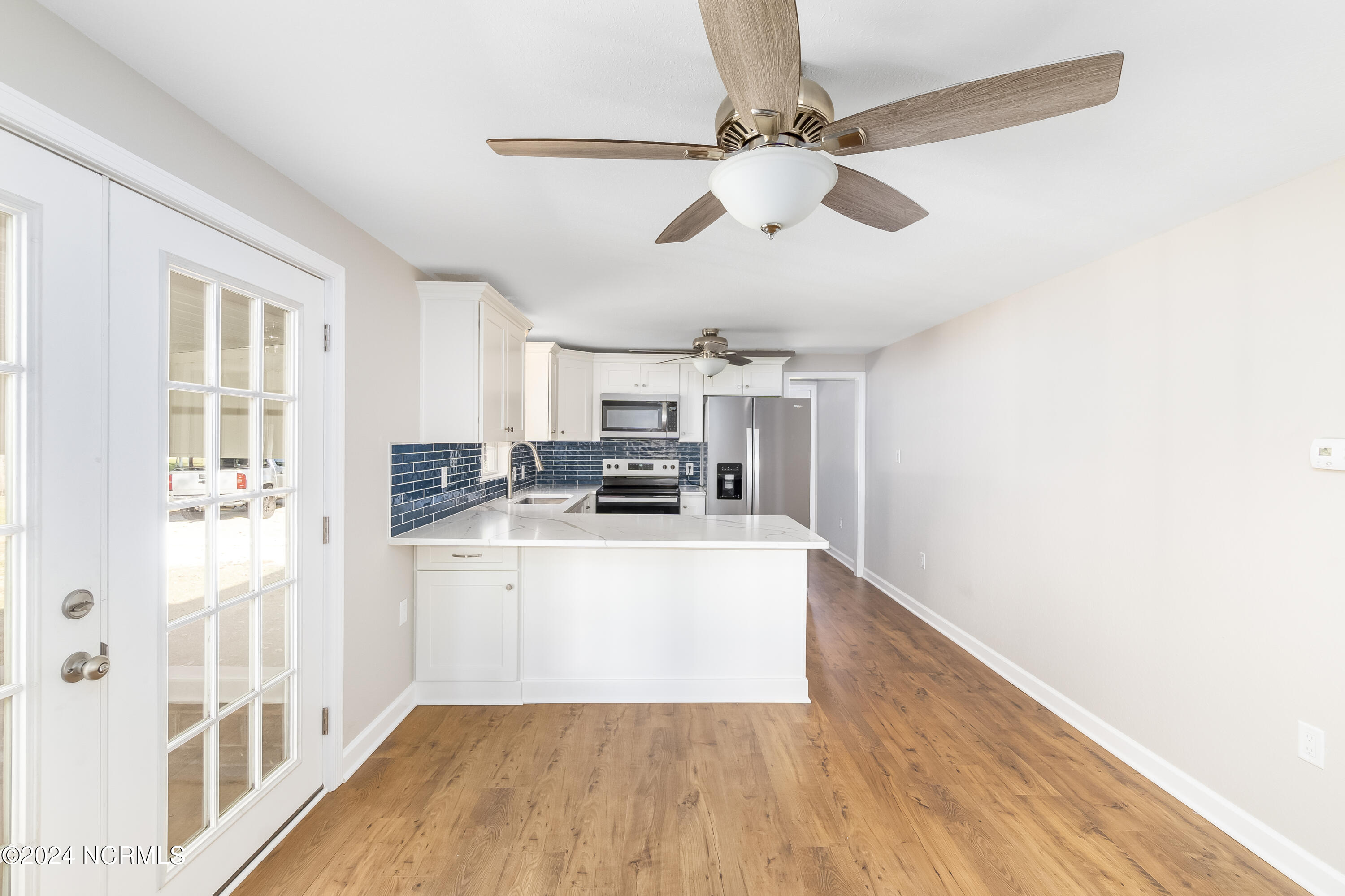 1073 Florida Road Property Photo 5