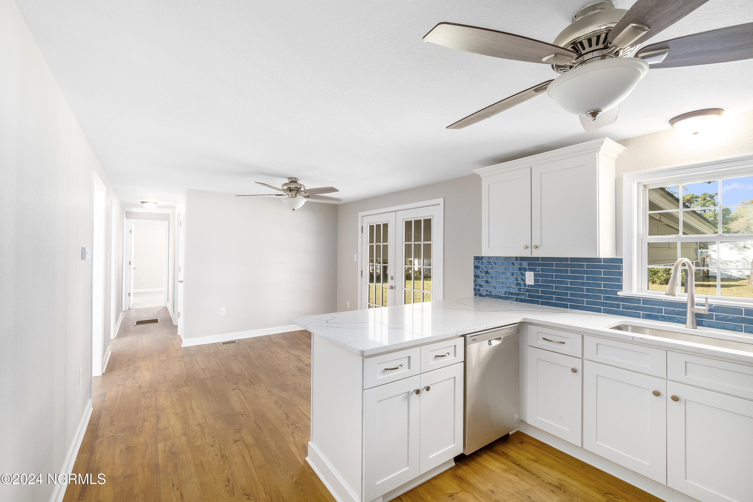 1073 Florida Road Property Photo 6