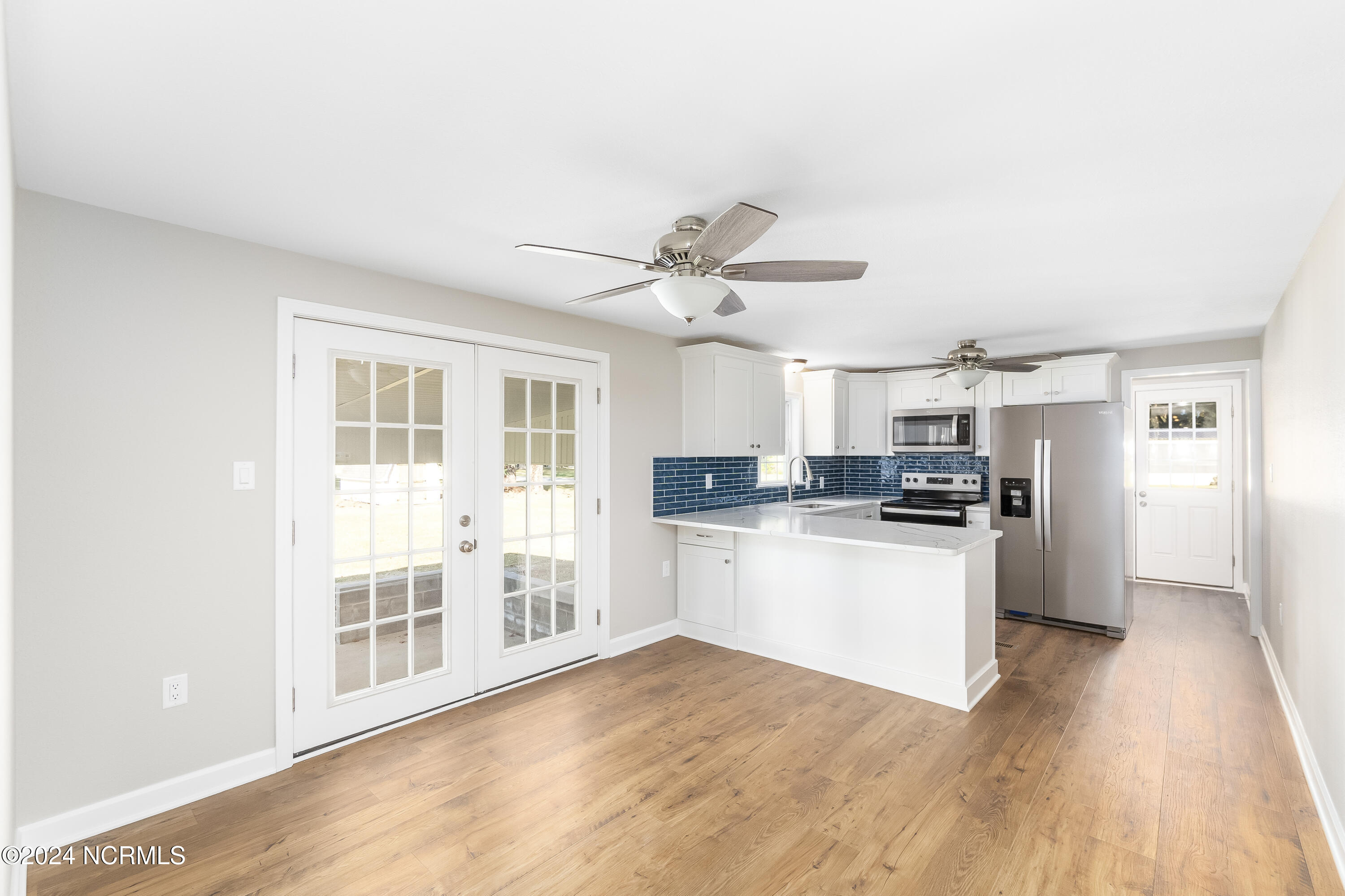 1073 Florida Road Property Photo 14