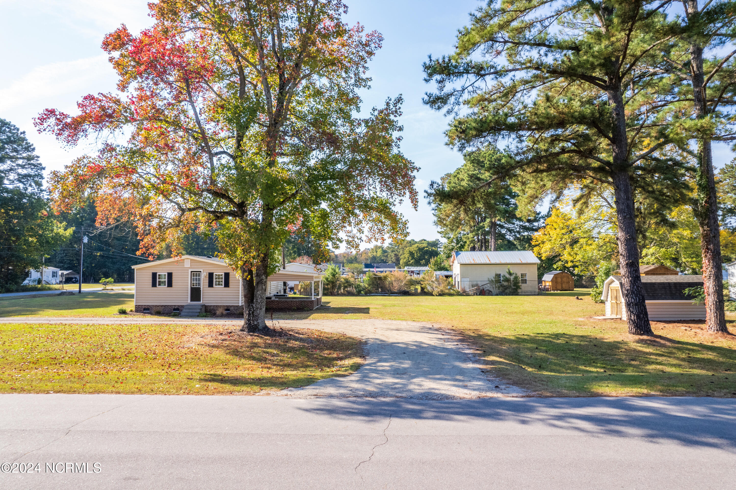1073 Florida Road Property Photo 23