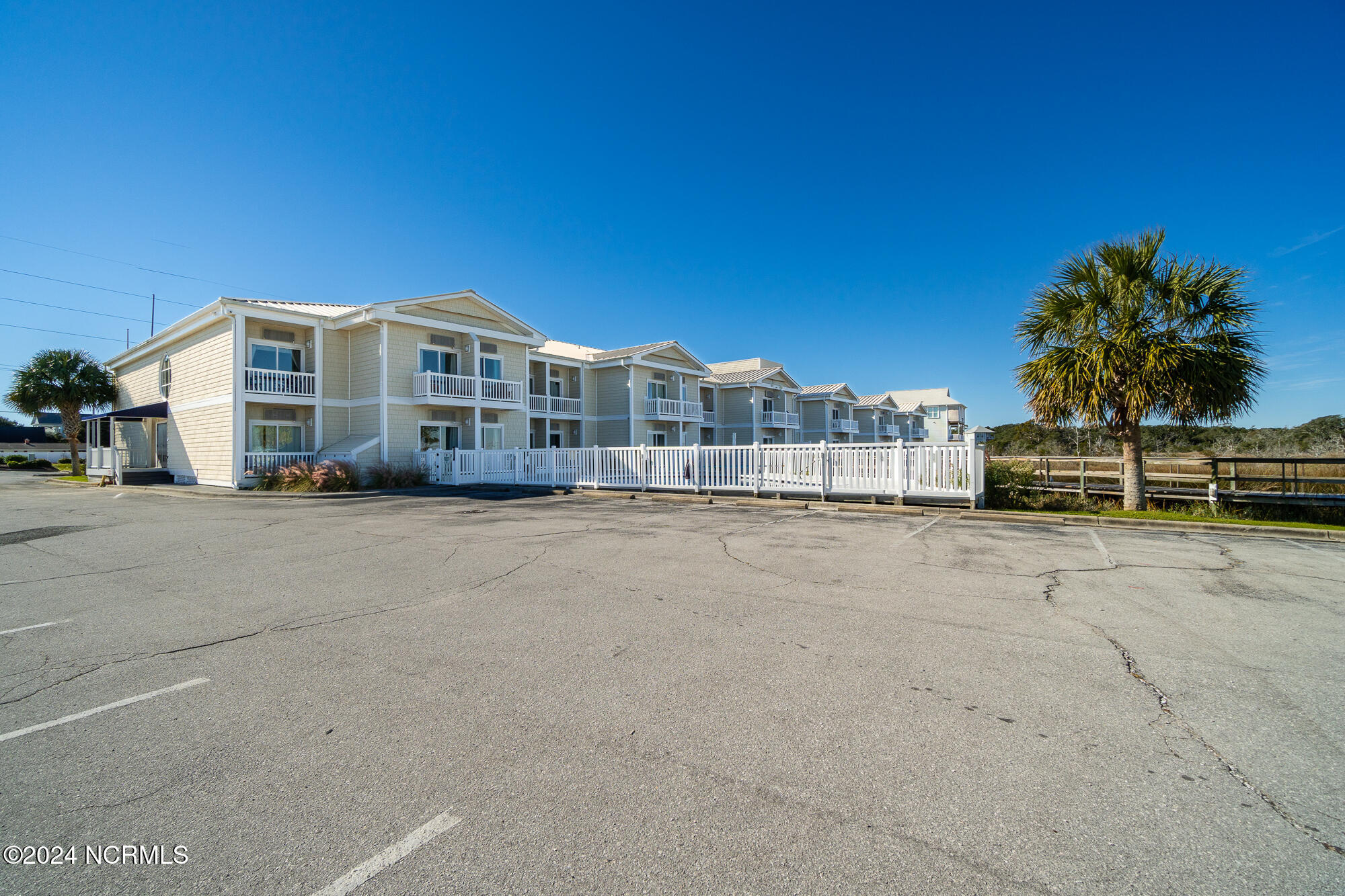 602 W Fort Macon Road 139 Property Photo 18