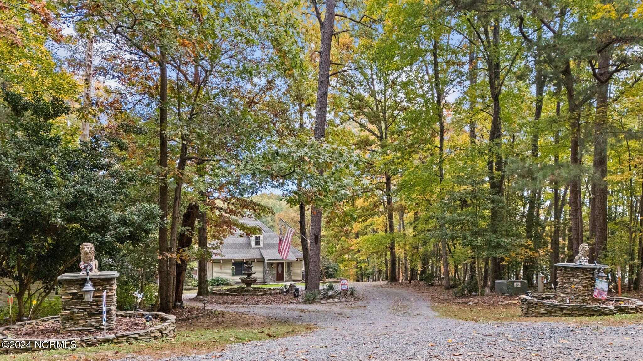 192 Palomino Road Property Photo 3