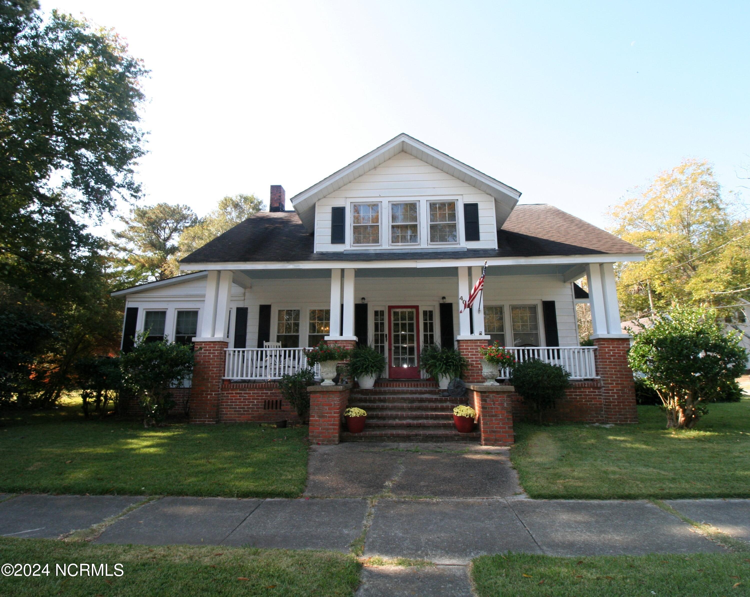 403 Washington Street Property Photo 1