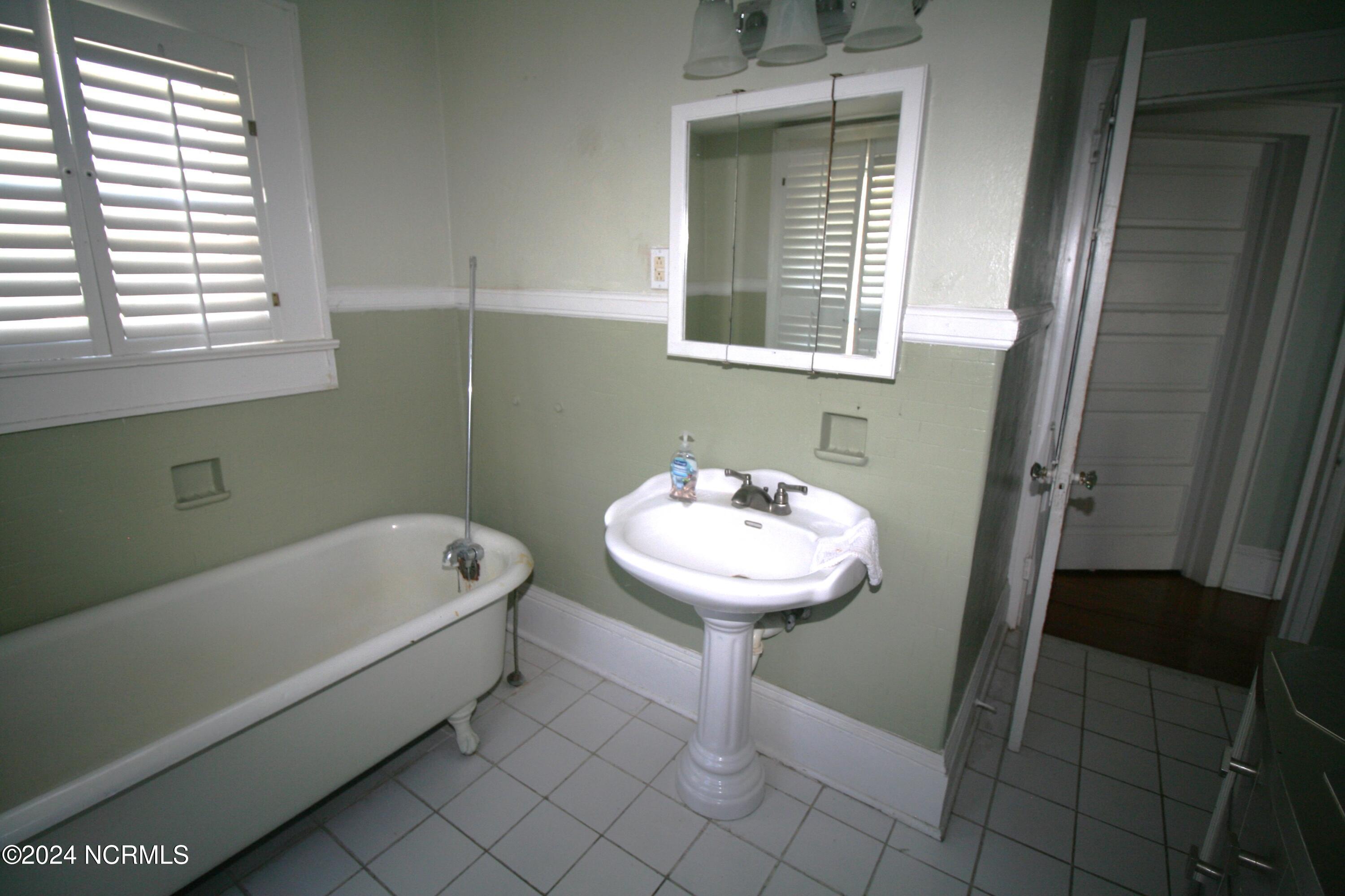 403 Washington Street Property Photo 20