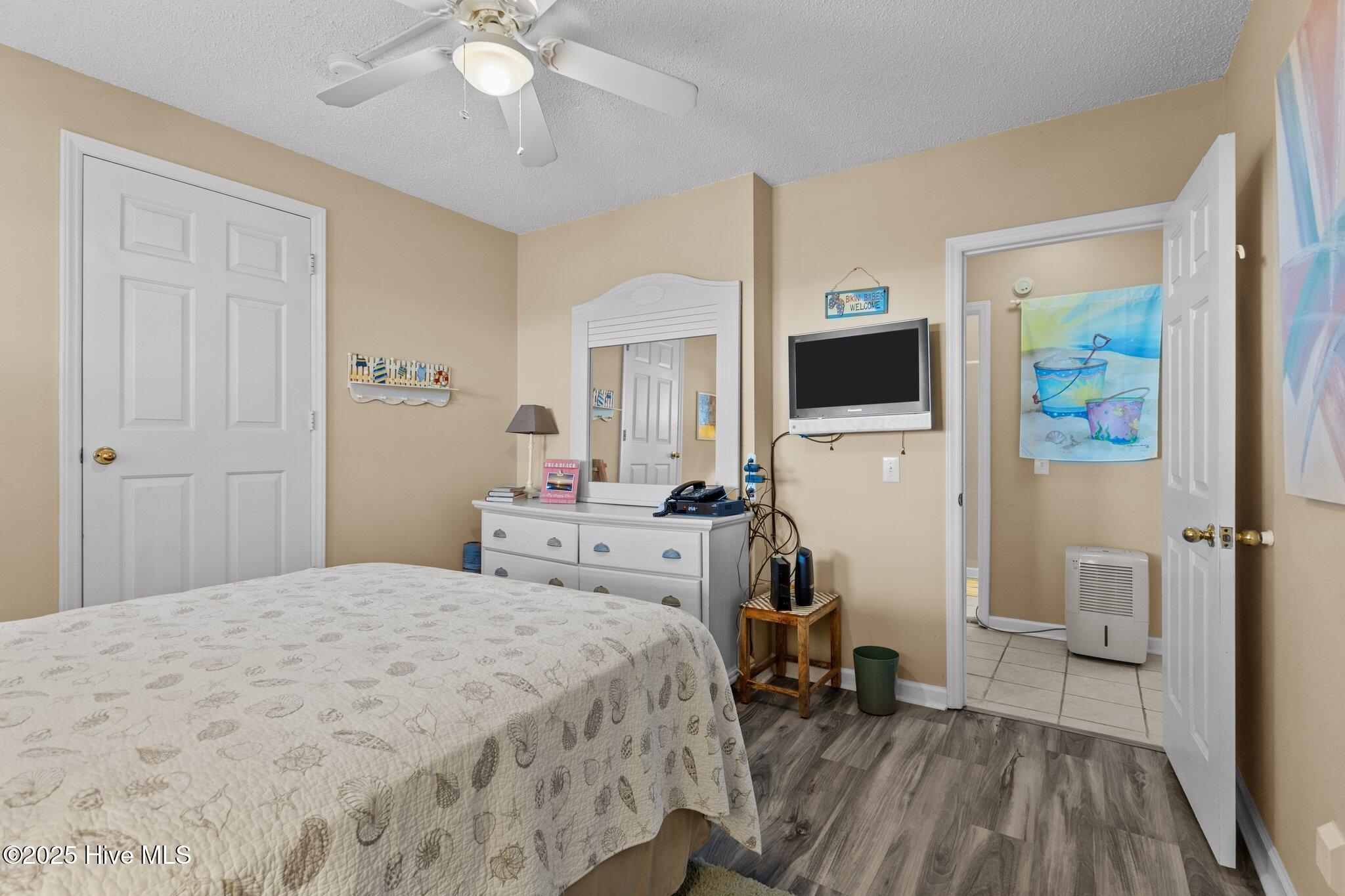 3307 Ocean Drive 2 Property Photo 10