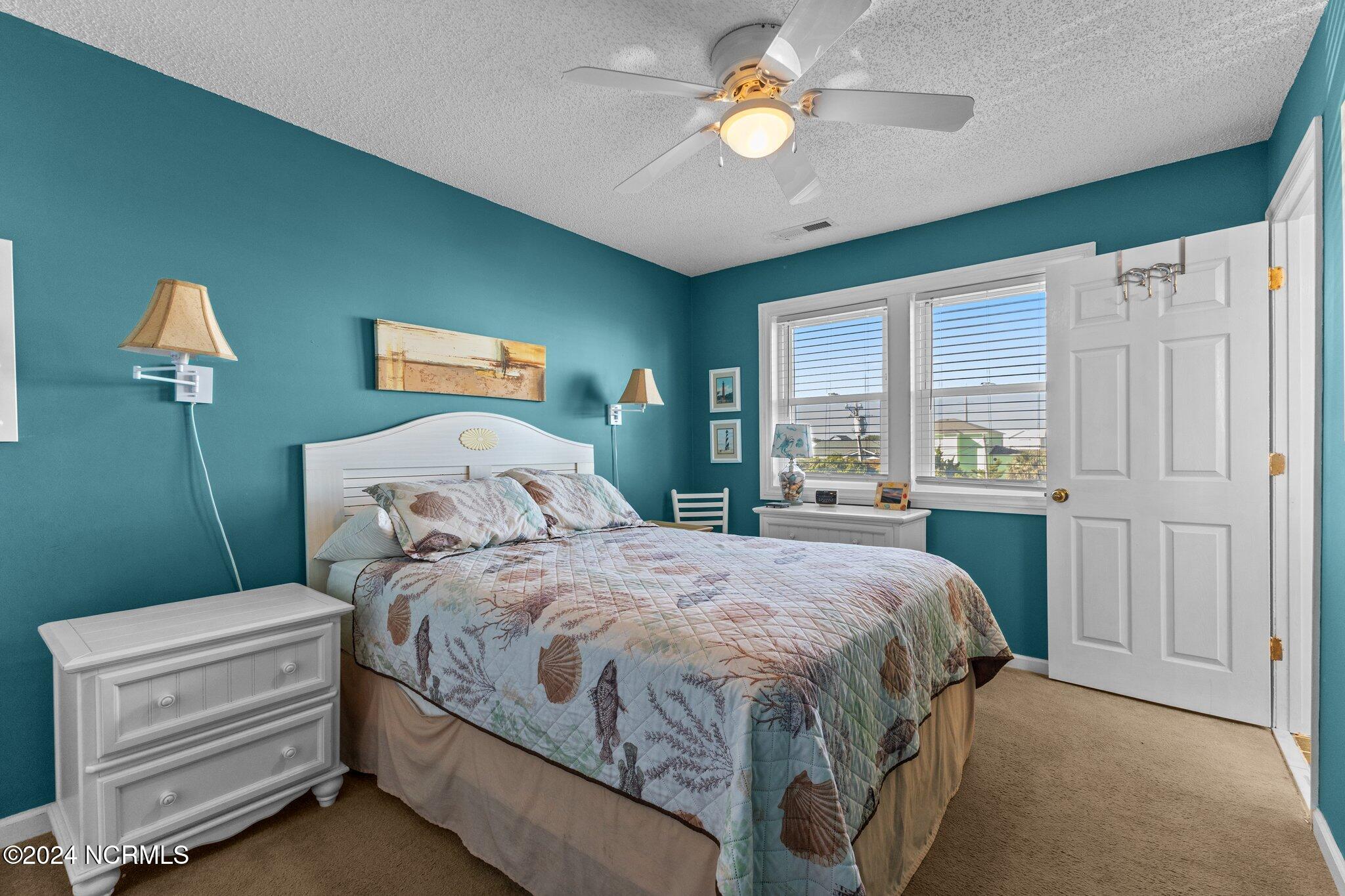 3307 Ocean Drive 2 Property Photo 18