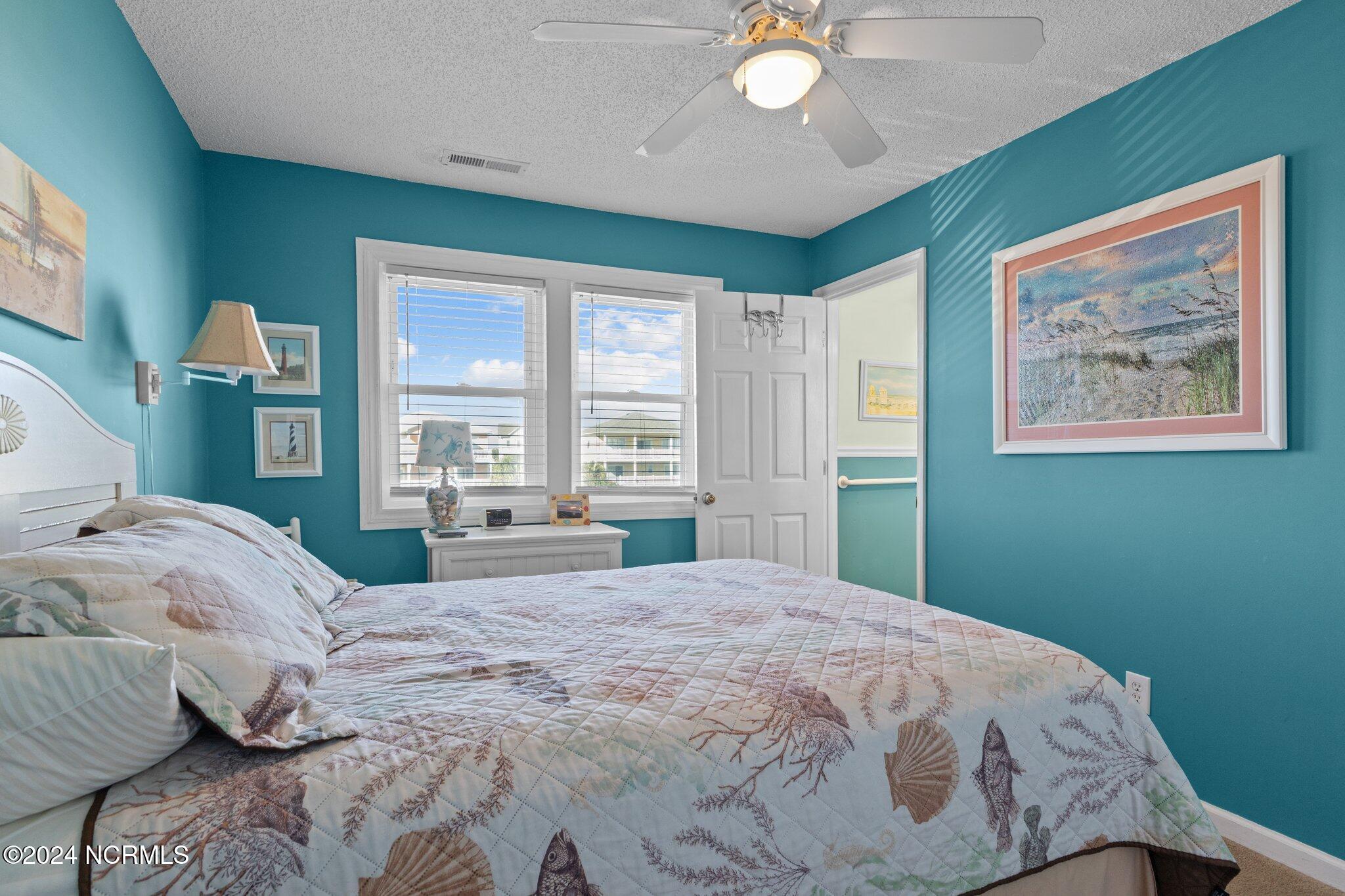 3307 Ocean Drive 2 Property Photo 19