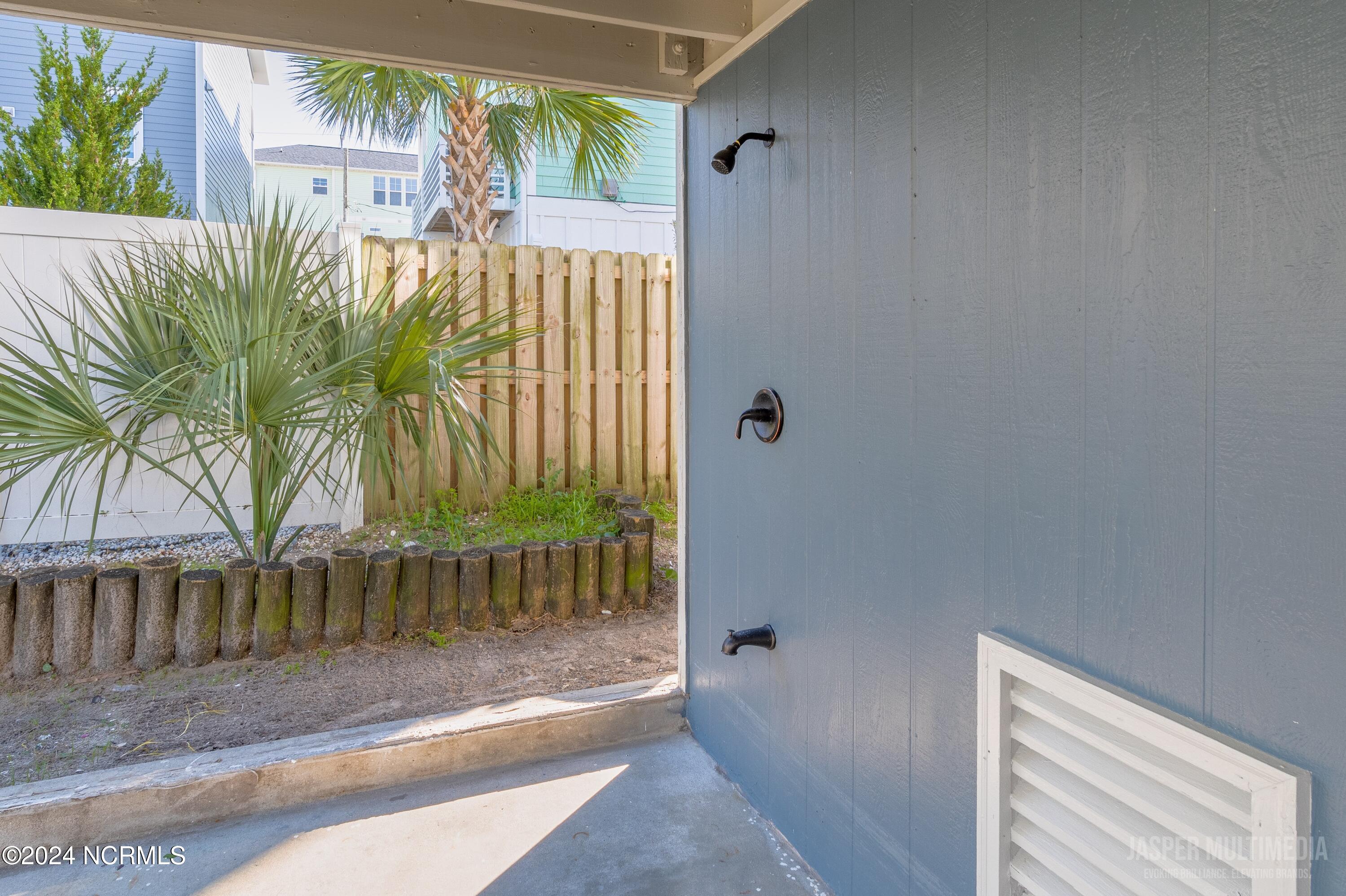 1504 Canal Drive Property Photo 11