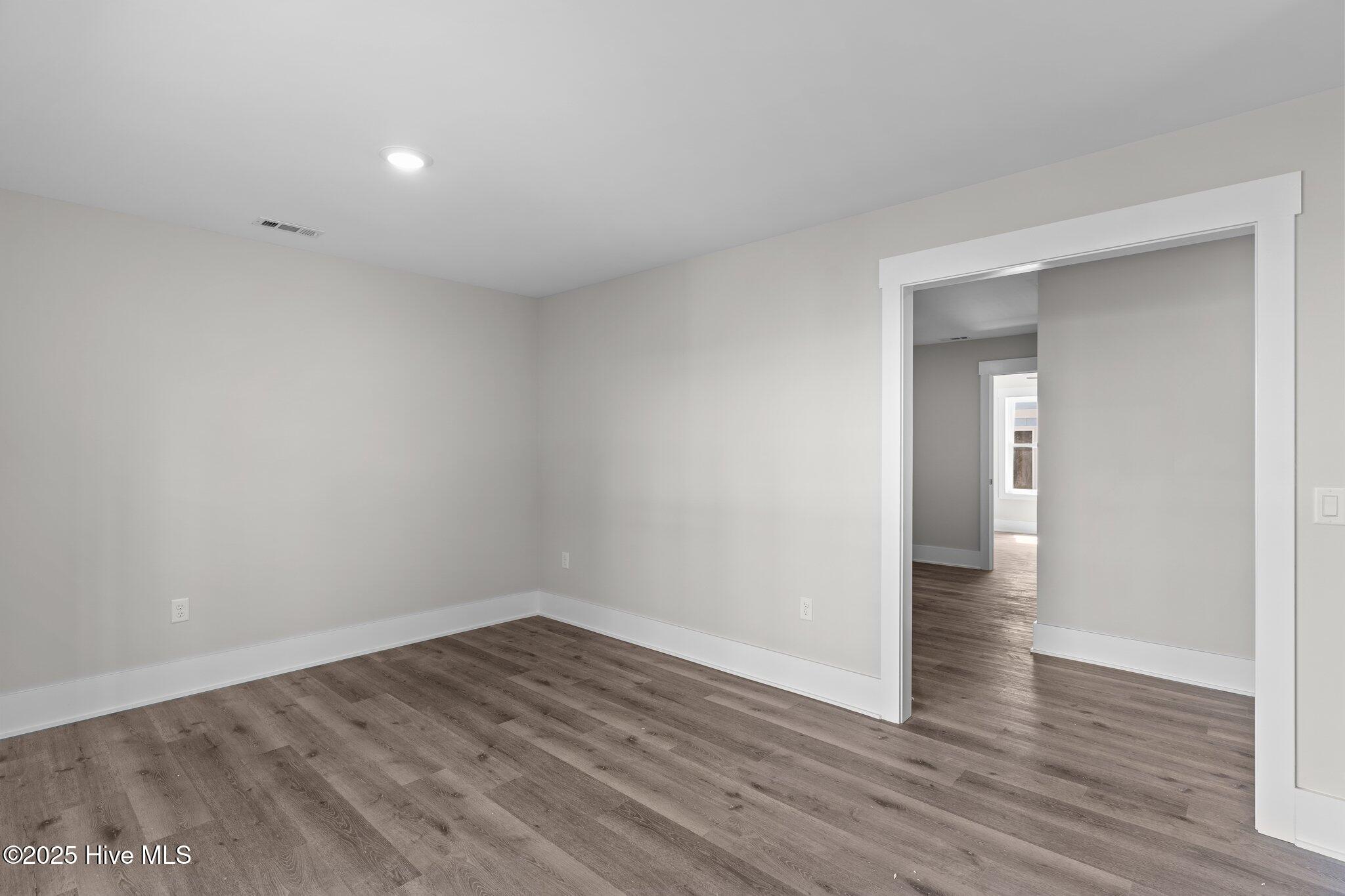 1546 Windsong Drive Property Photo 32