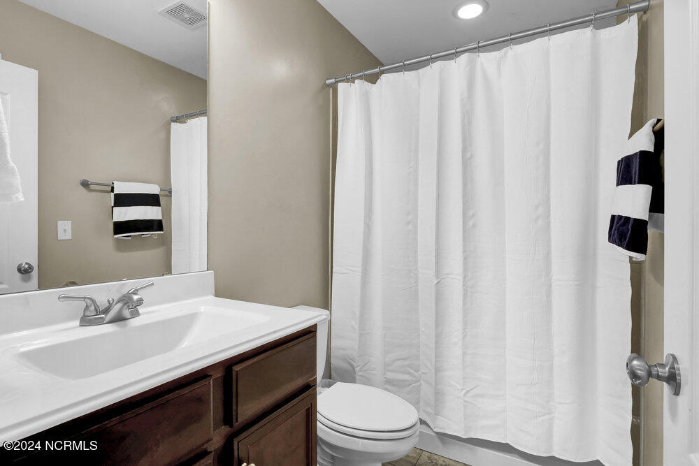 1932 Island Pine Way Property Photo 15