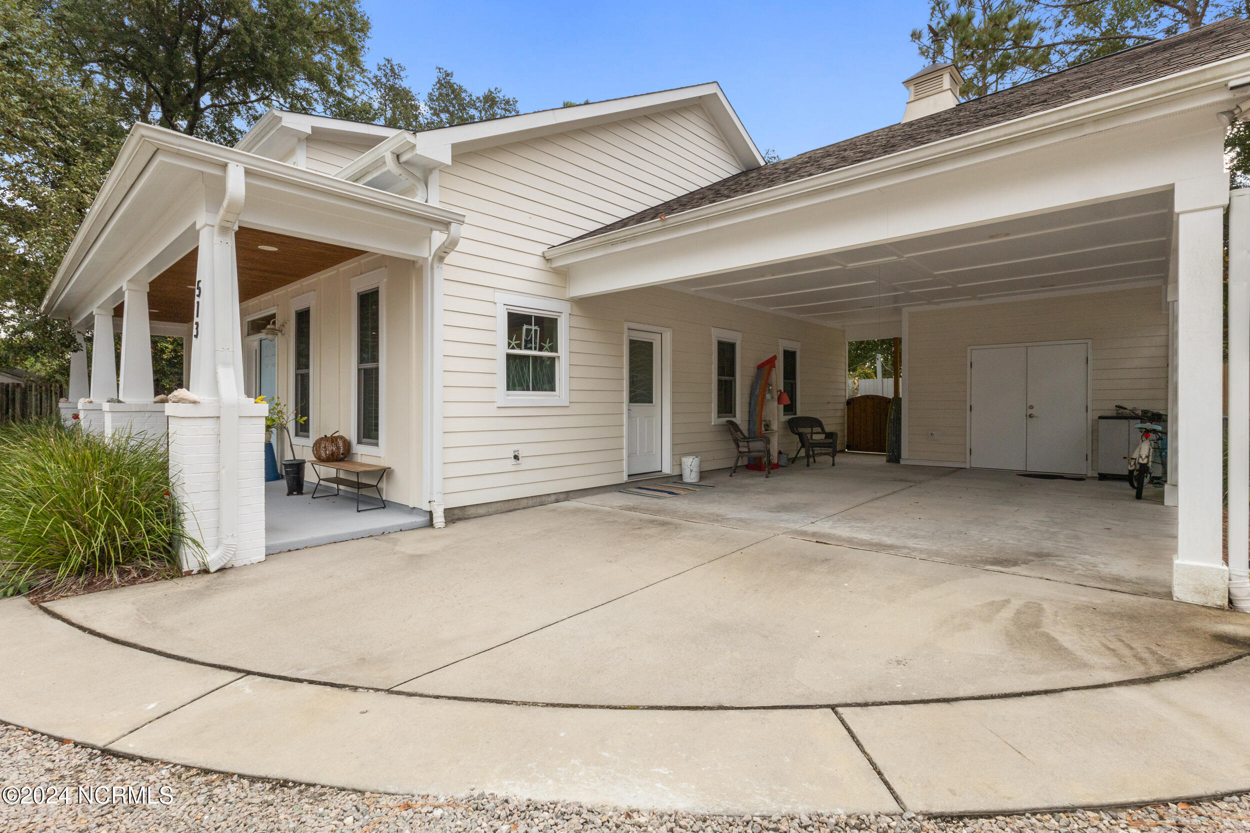 513 Spencer Farlow Drive B Property Photo 25