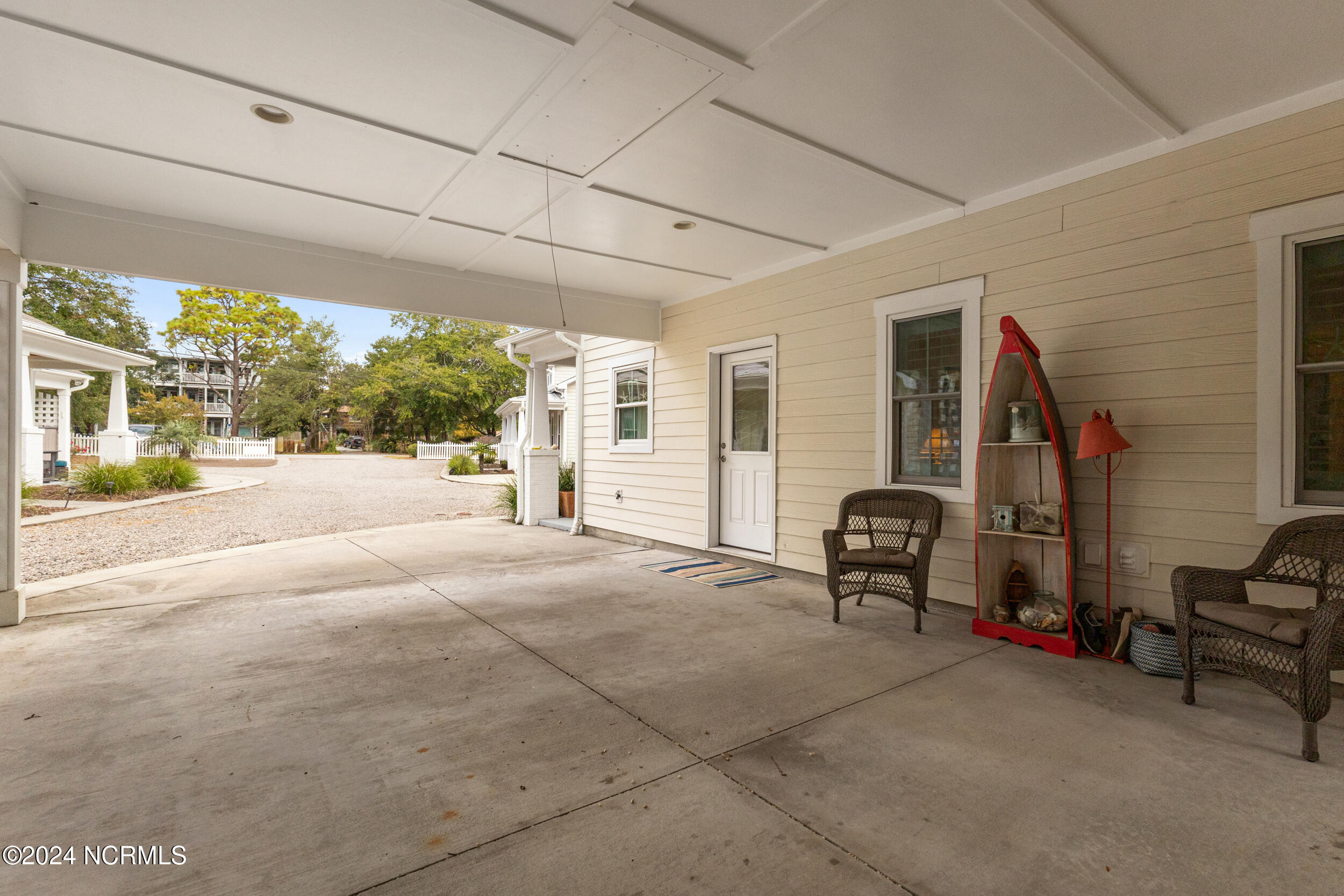 513 Spencer Farlow Drive B Property Photo 26