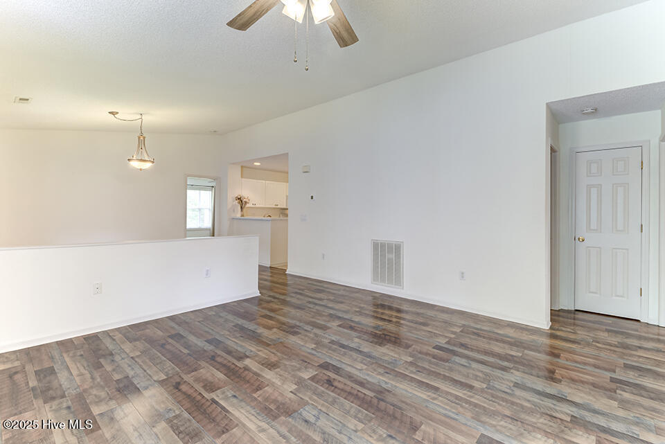 4158 Breezewood Drive 203 Property Photo 5