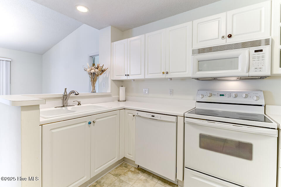 4158 Breezewood Drive 203 Property Photo 14