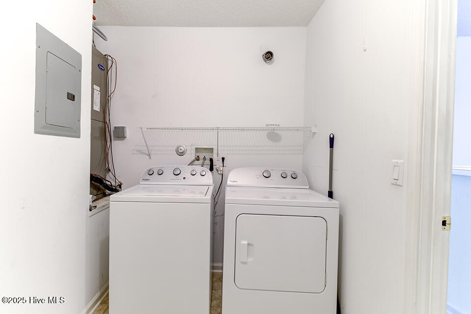 4158 Breezewood Drive 203 Property Photo 16