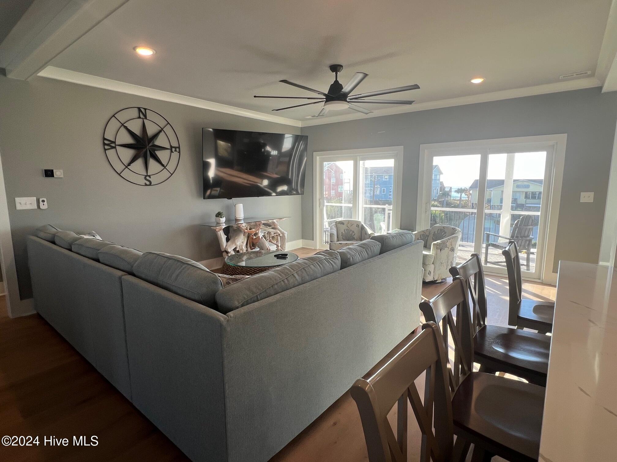 101 Melaine Street . Property Photo 11