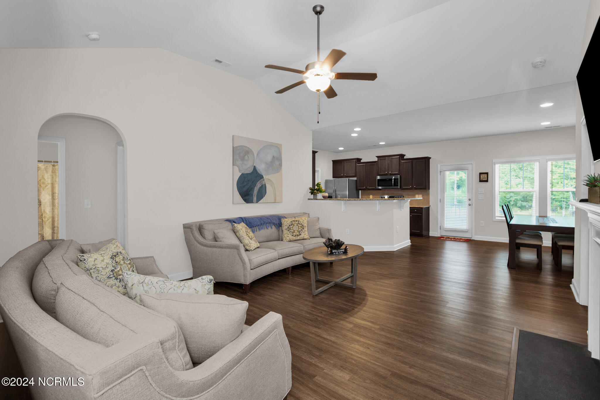 6639 Ramsey Street Property Photo 10