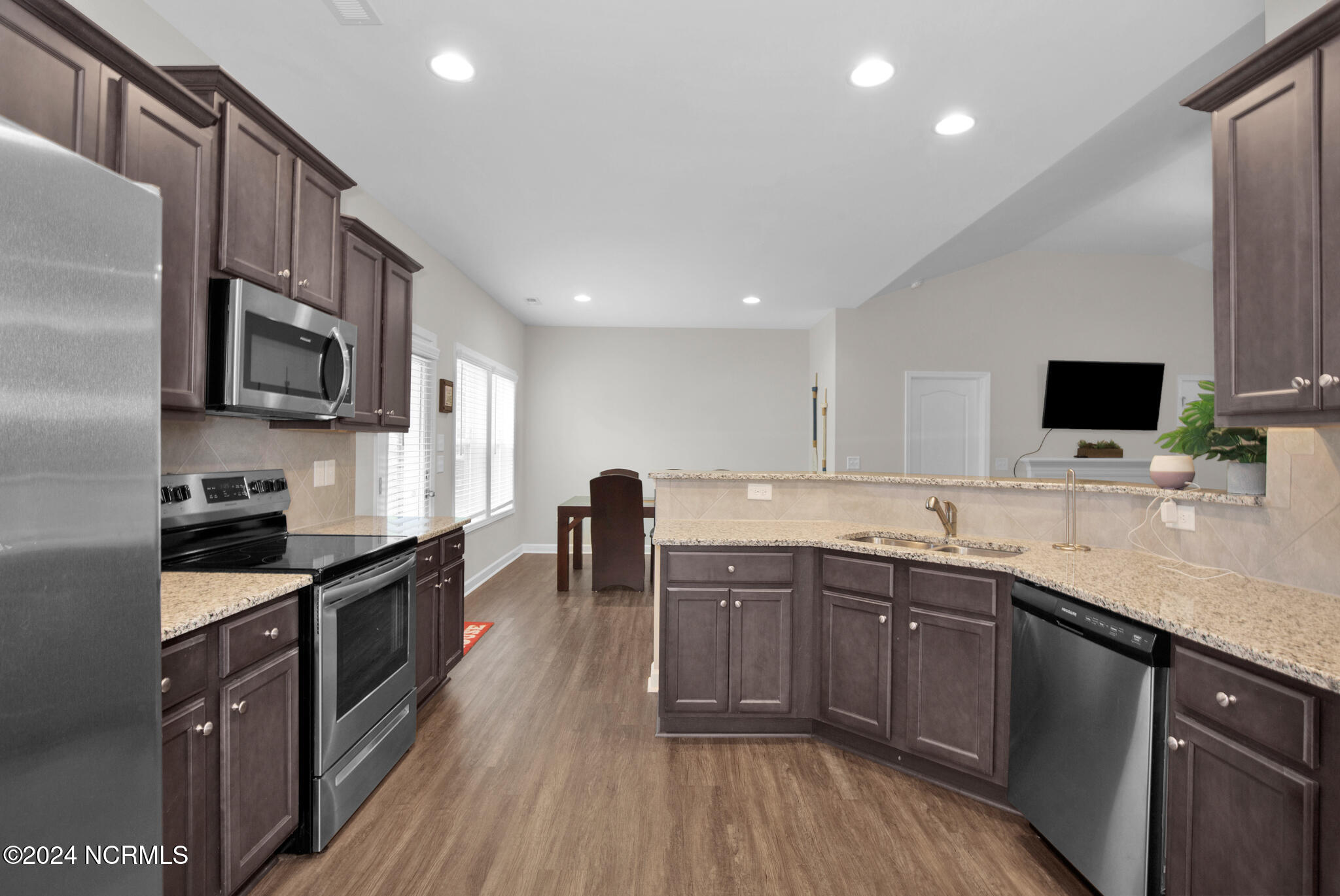 6639 Ramsey Street Property Photo 12