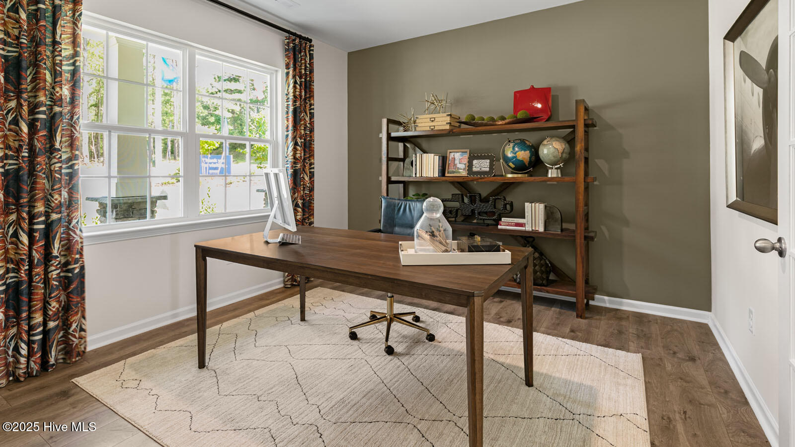 3057 Platinum Circle Property Photo 4