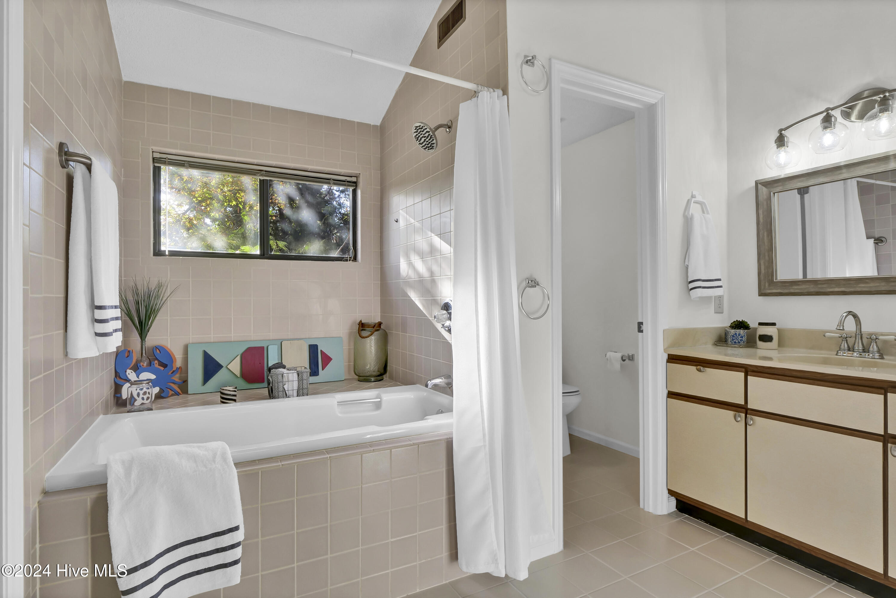 191 Saint Mark Court Property Photo 19