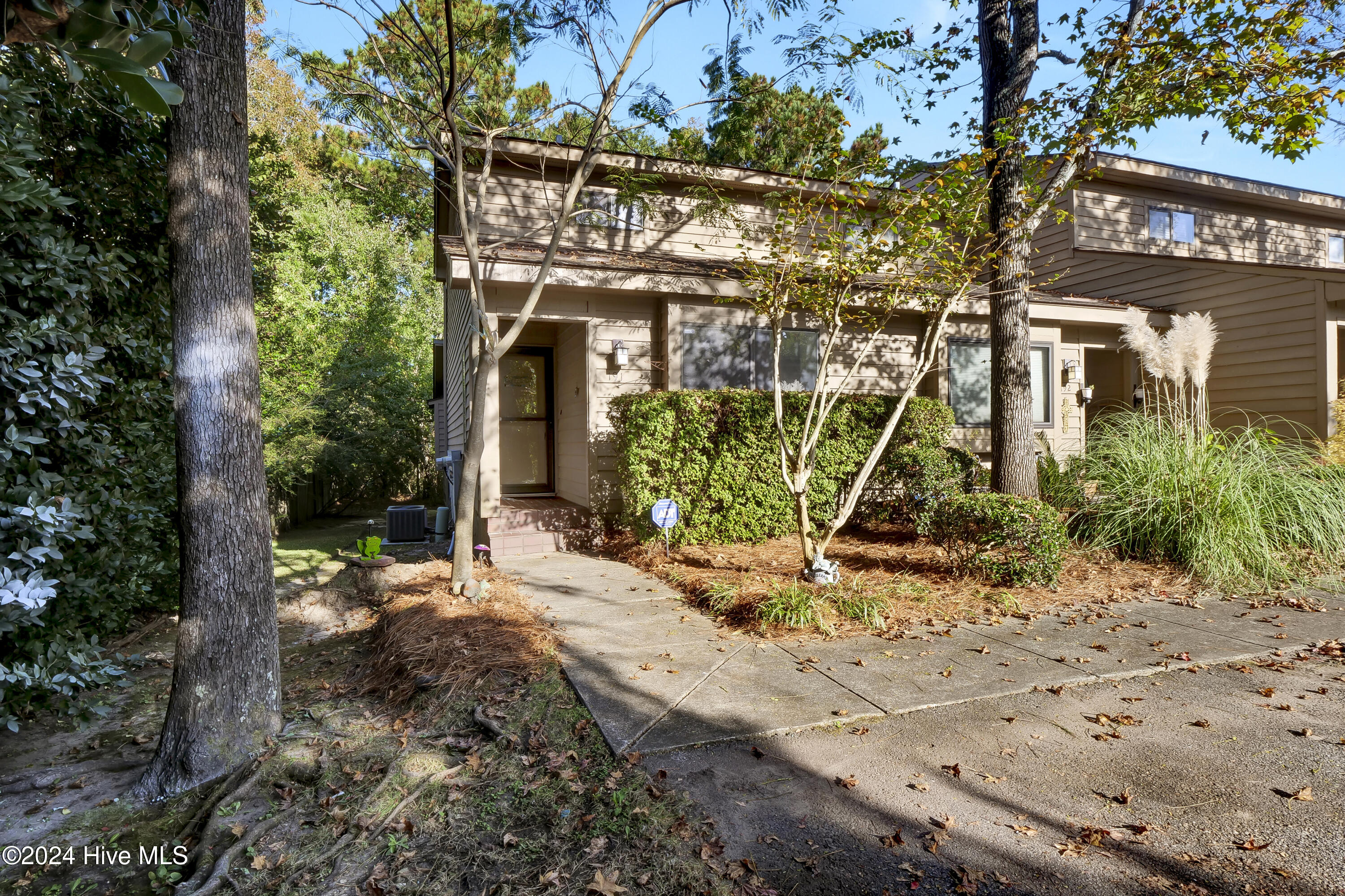 191 Saint Mark Court Property Photo 27