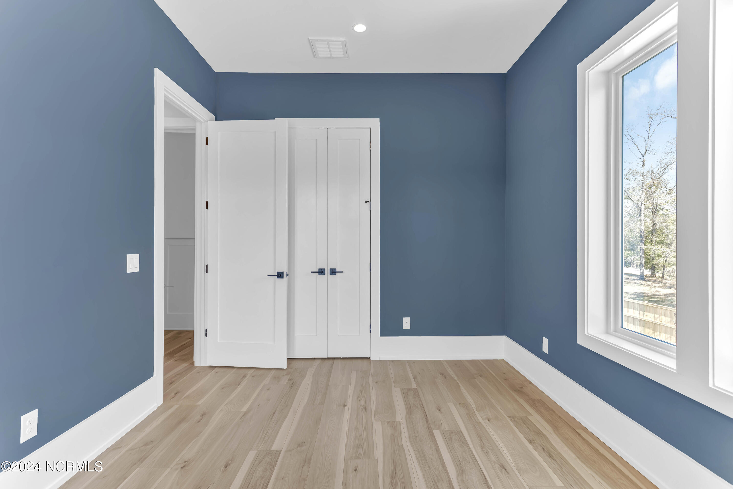 1547 Riverview Terrace Property Photo 16