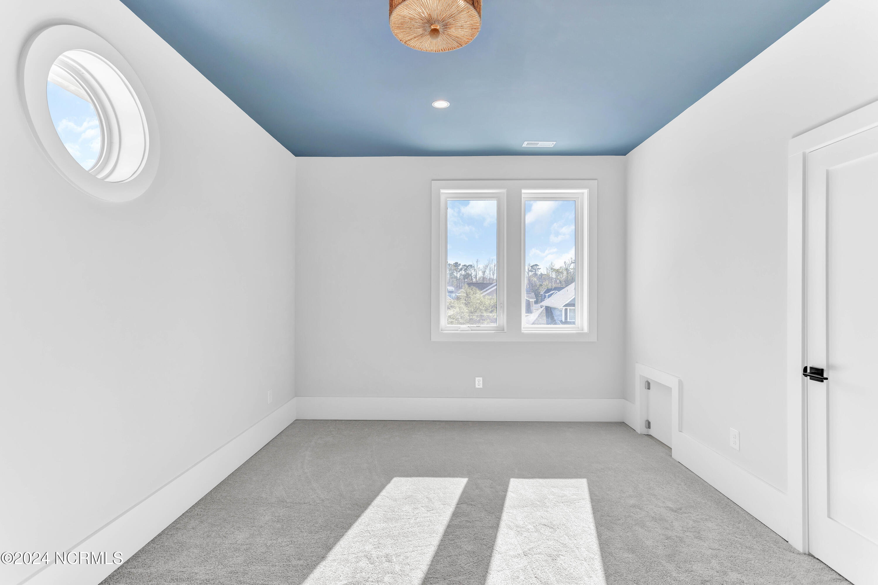 1547 Riverview Terrace Property Photo 39