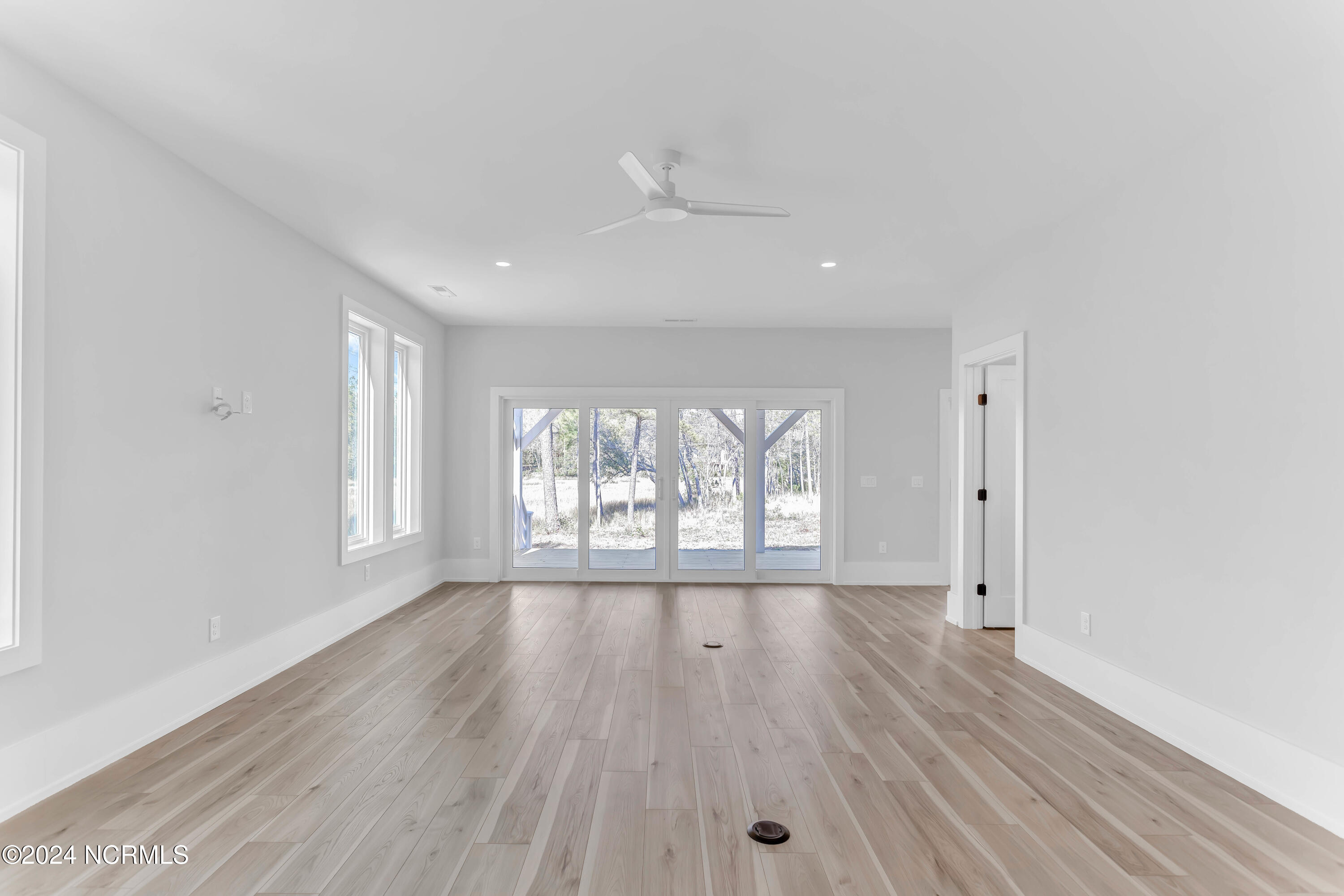 1547 Riverview Terrace Property Photo 49