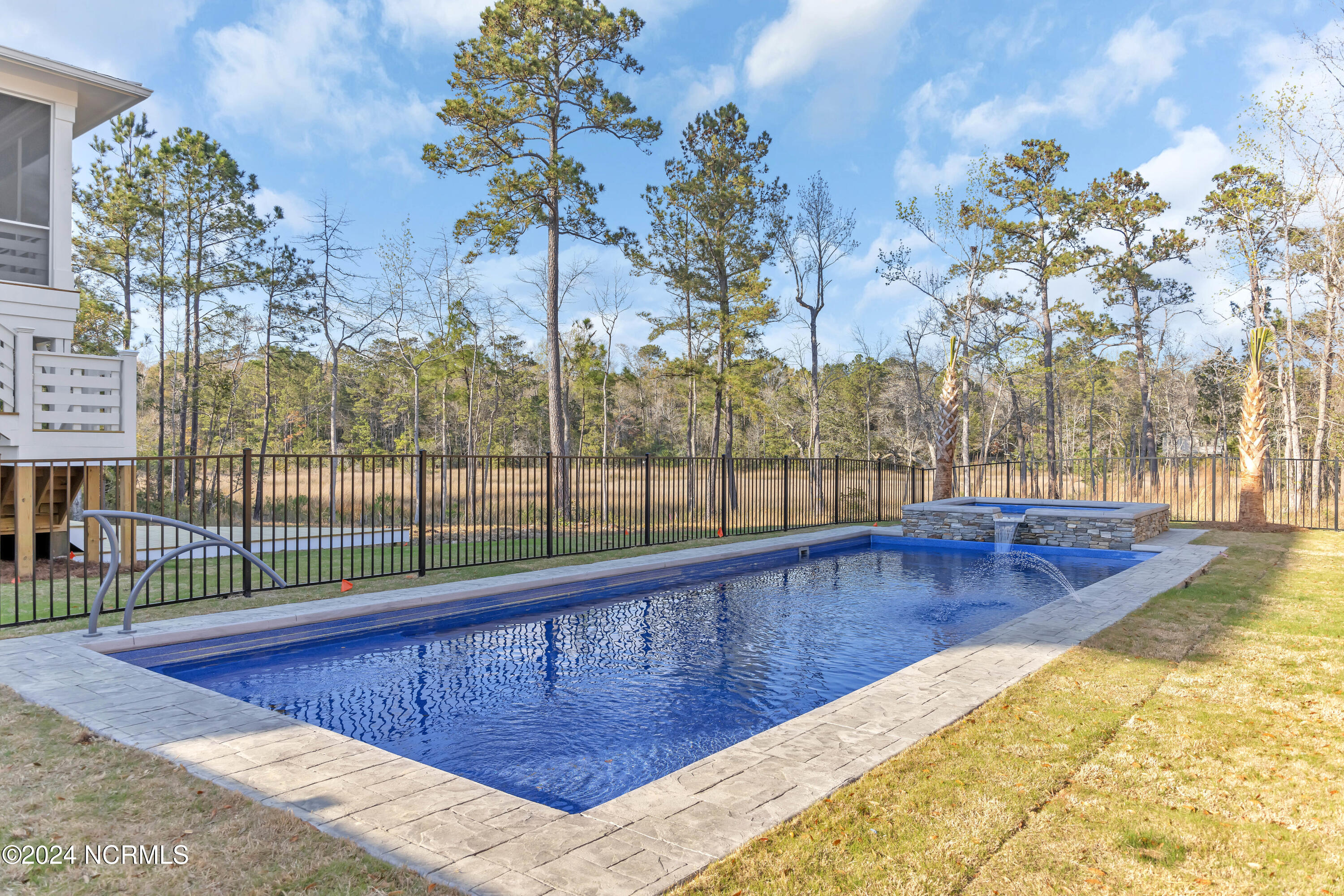 1547 Riverview Terrace Property Photo 52