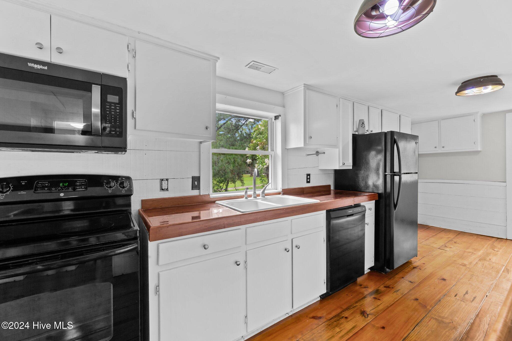 503 Shady Banks Road Property Photo 19