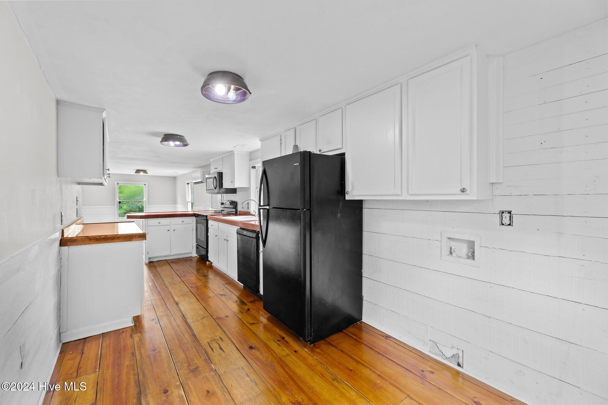 503 Shady Banks Road Property Photo 23