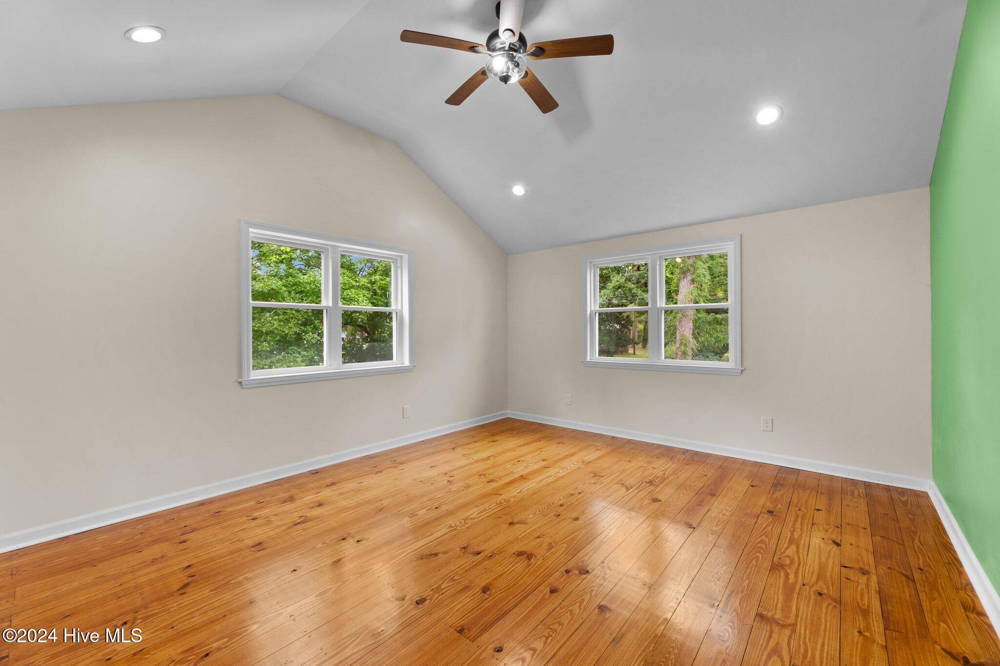 503 Shady Banks Road Property Photo 30
