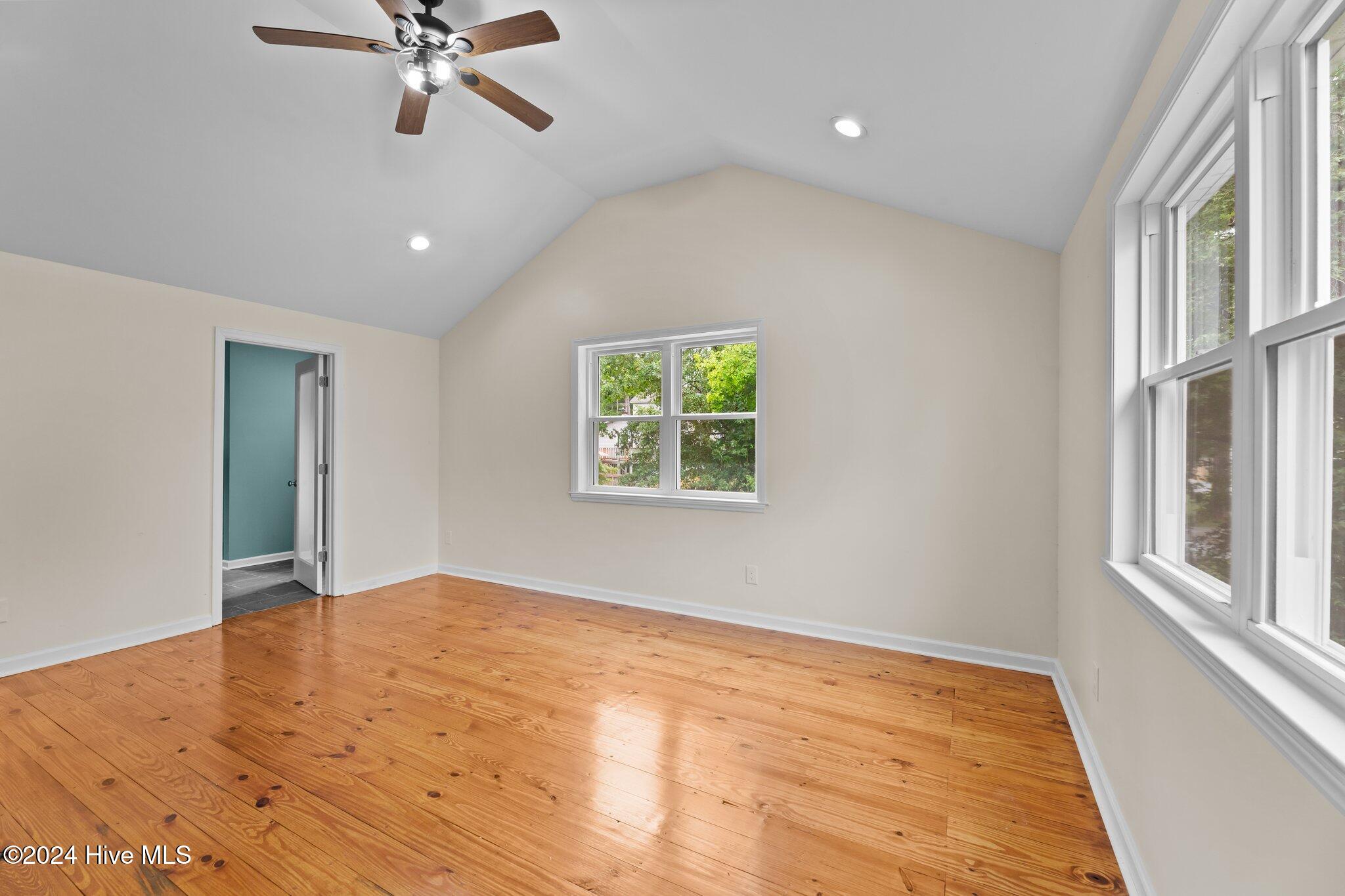503 Shady Banks Road Property Photo 31