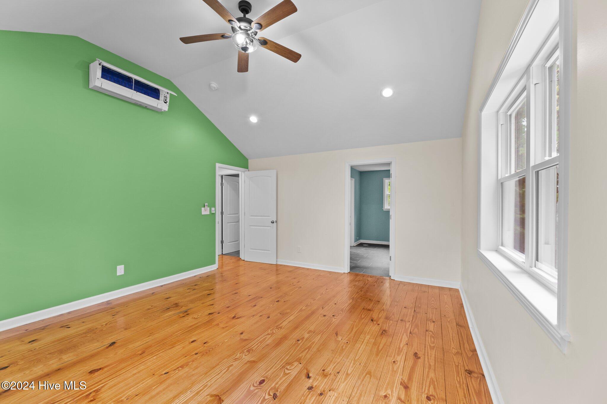 503 Shady Banks Road Property Photo 32