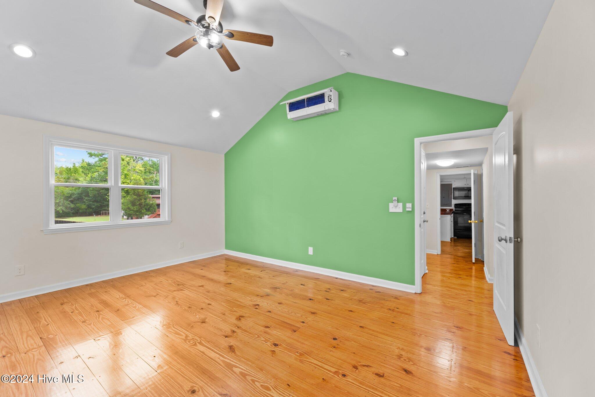 503 Shady Banks Road Property Photo 33