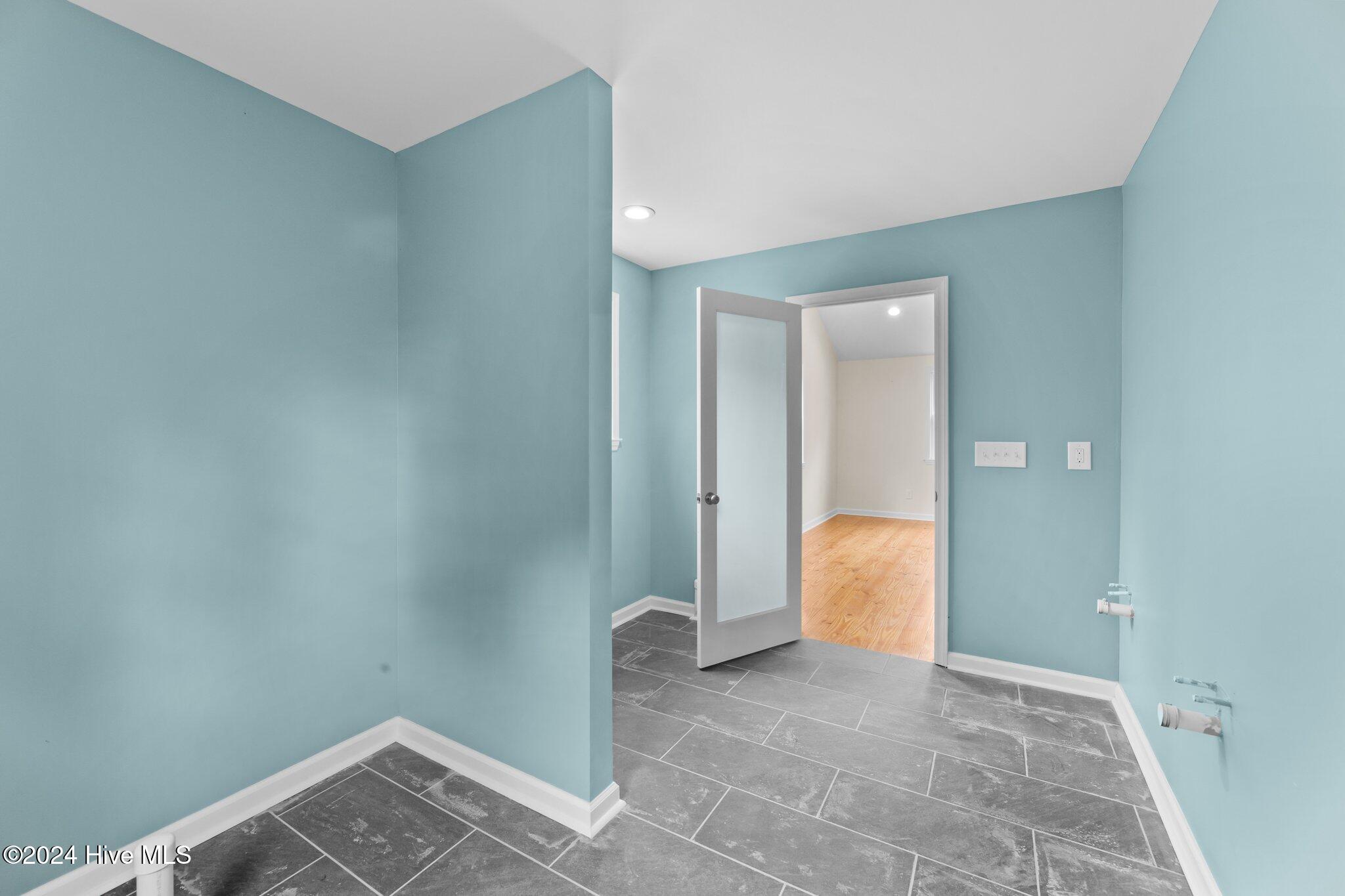 503 Shady Banks Road Property Photo 35