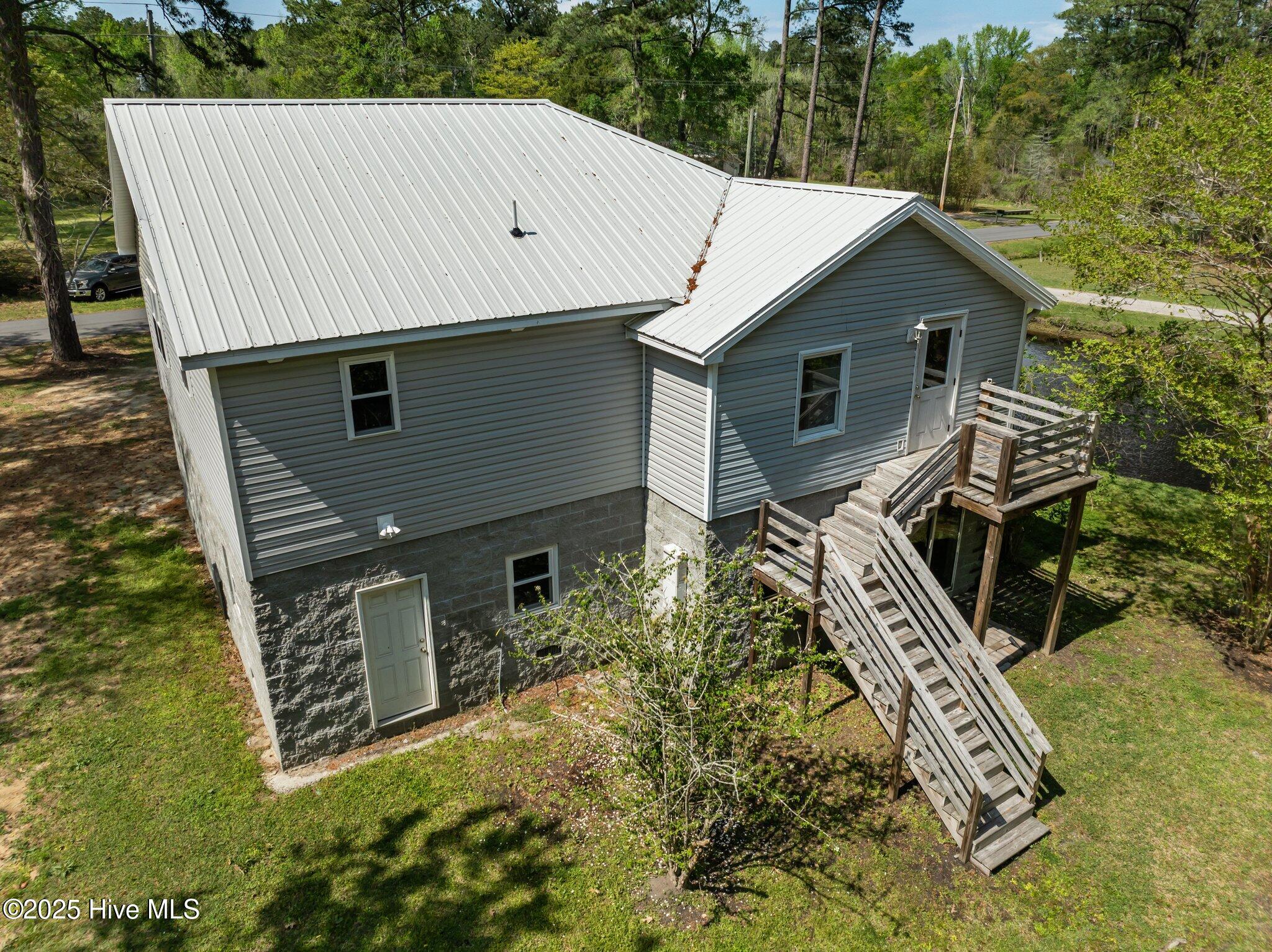 503 Shady Banks Road Property Photo 39