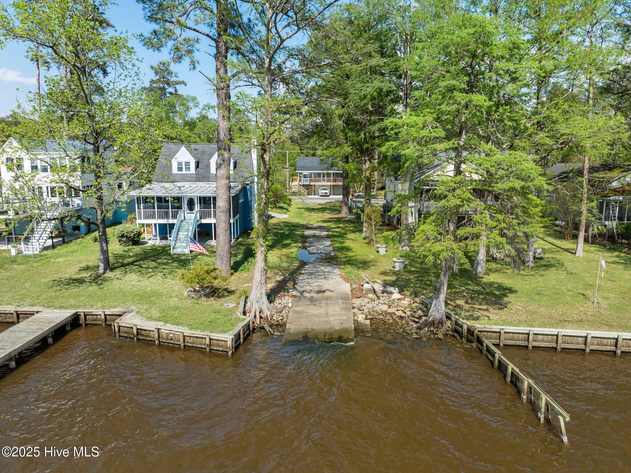 503 Shady Banks Road Property Photo 44