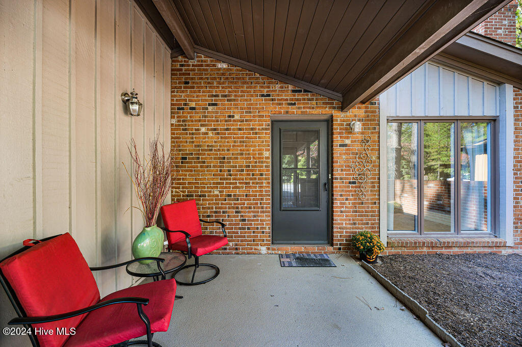 201 Bentwood Property Photo 2