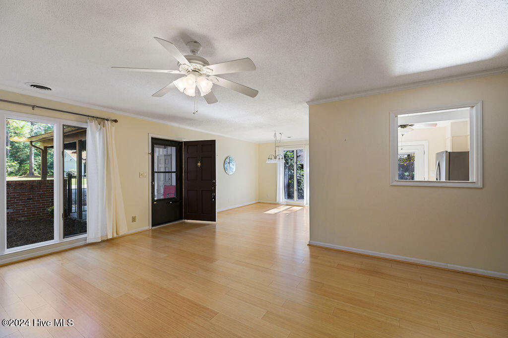 201 Bentwood Property Photo 4