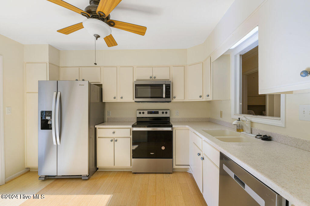 201 Bentwood Property Photo 9