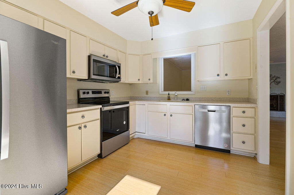 201 Bentwood Property Photo 10