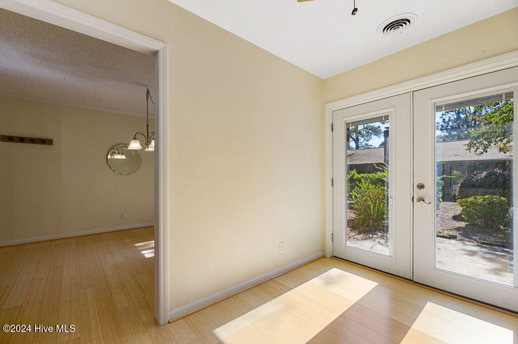 201 Bentwood Property Photo 11