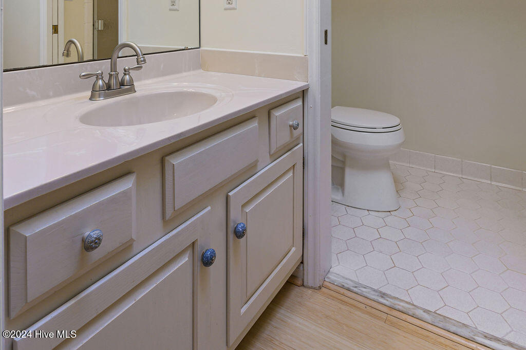 201 Bentwood Property Photo 19