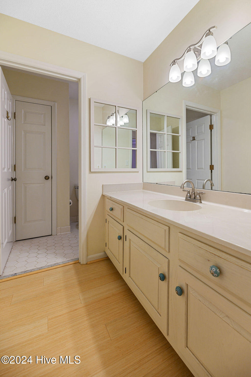 201 Bentwood Property Photo 23